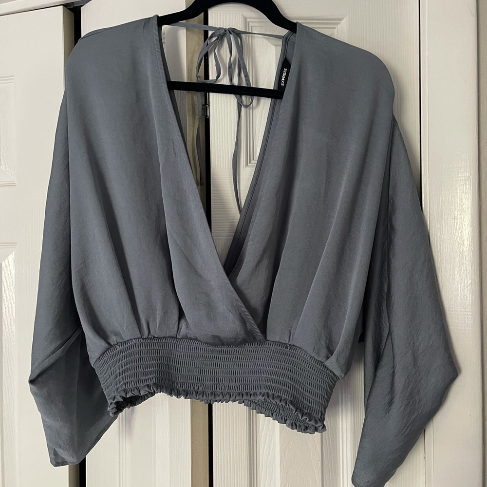 Express pretty blue open front and back top